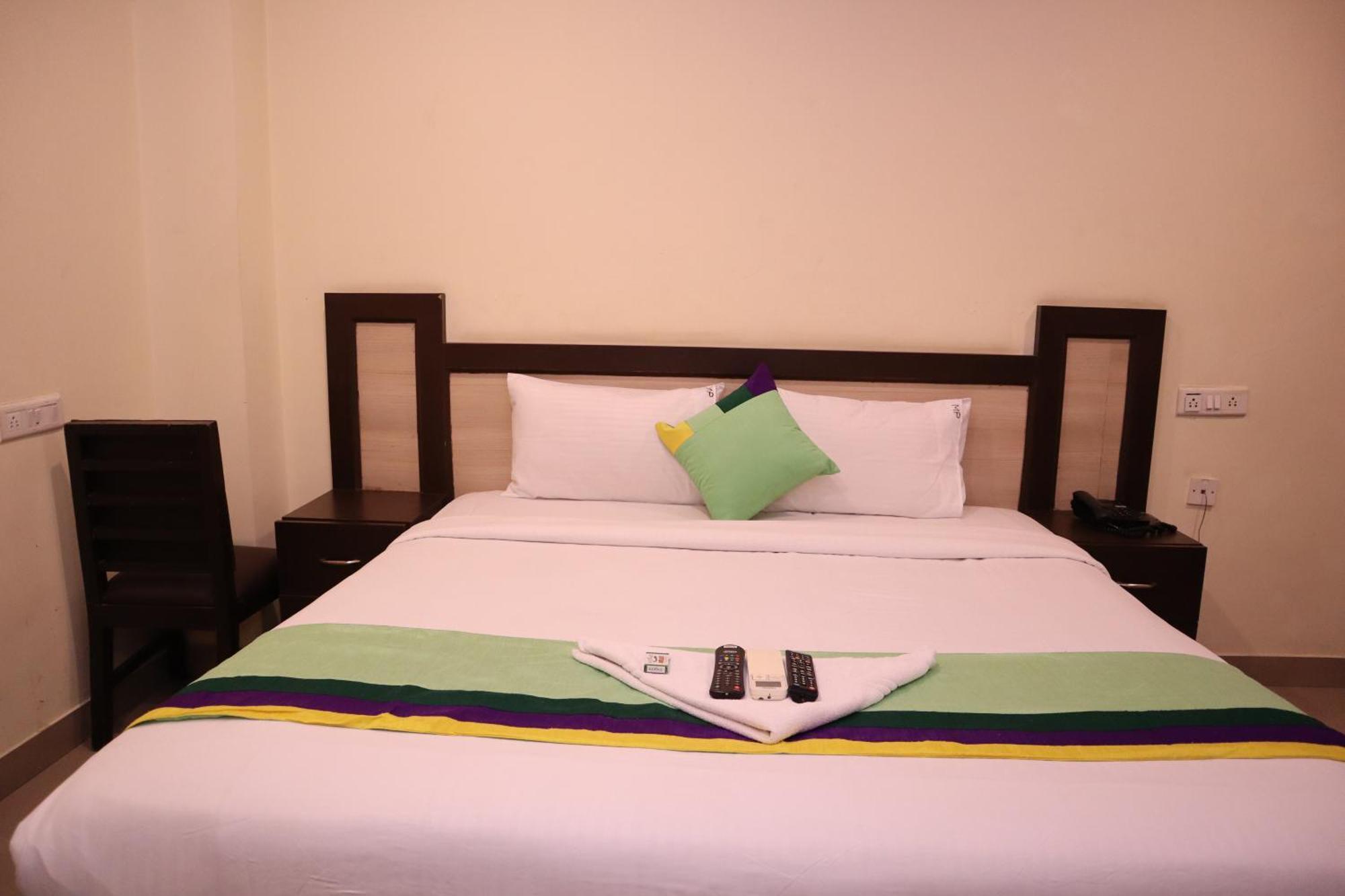 Millennium Plaza Hotel Kammasandra Екстериор снимка