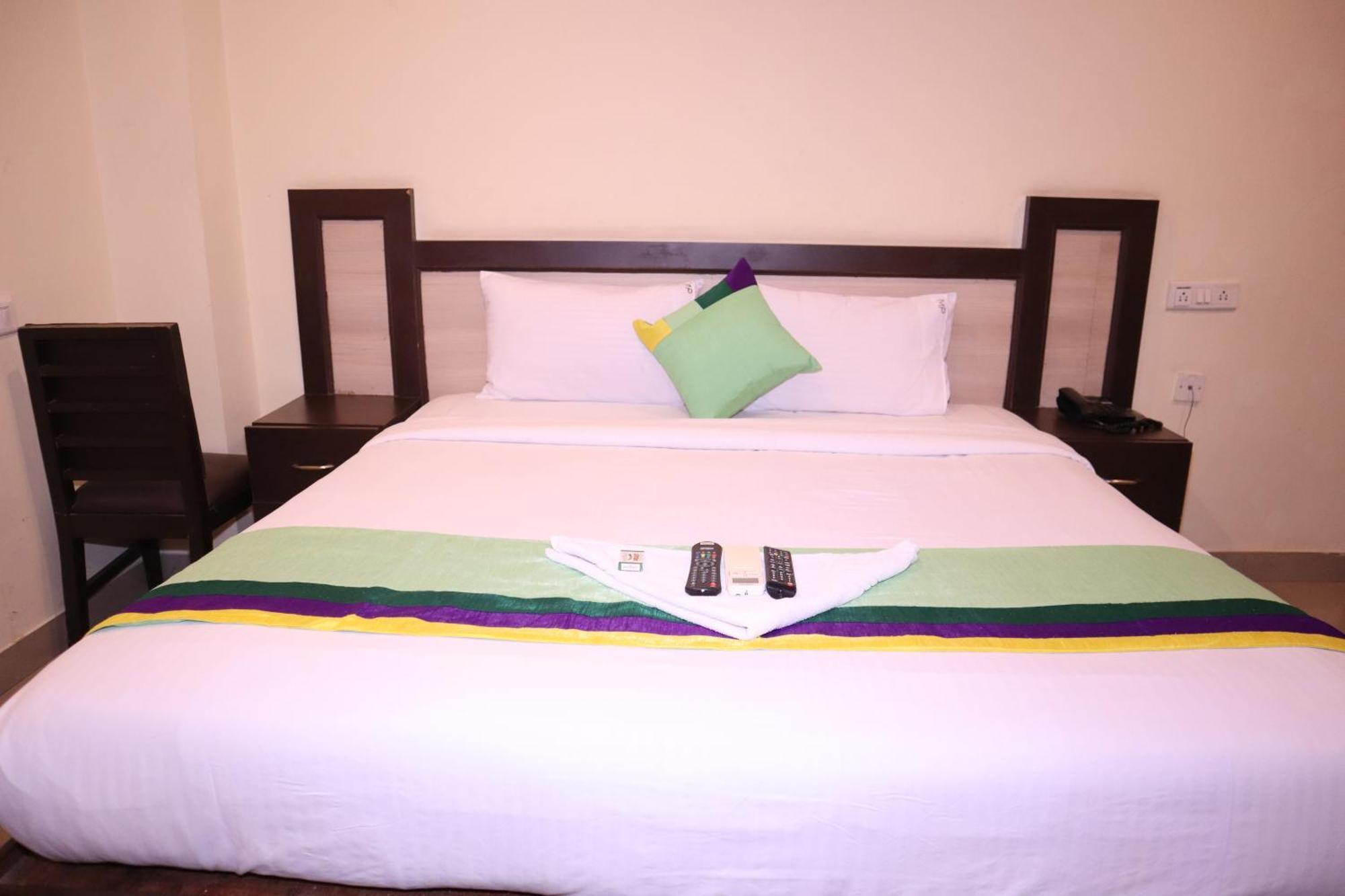 Millennium Plaza Hotel Kammasandra Екстериор снимка