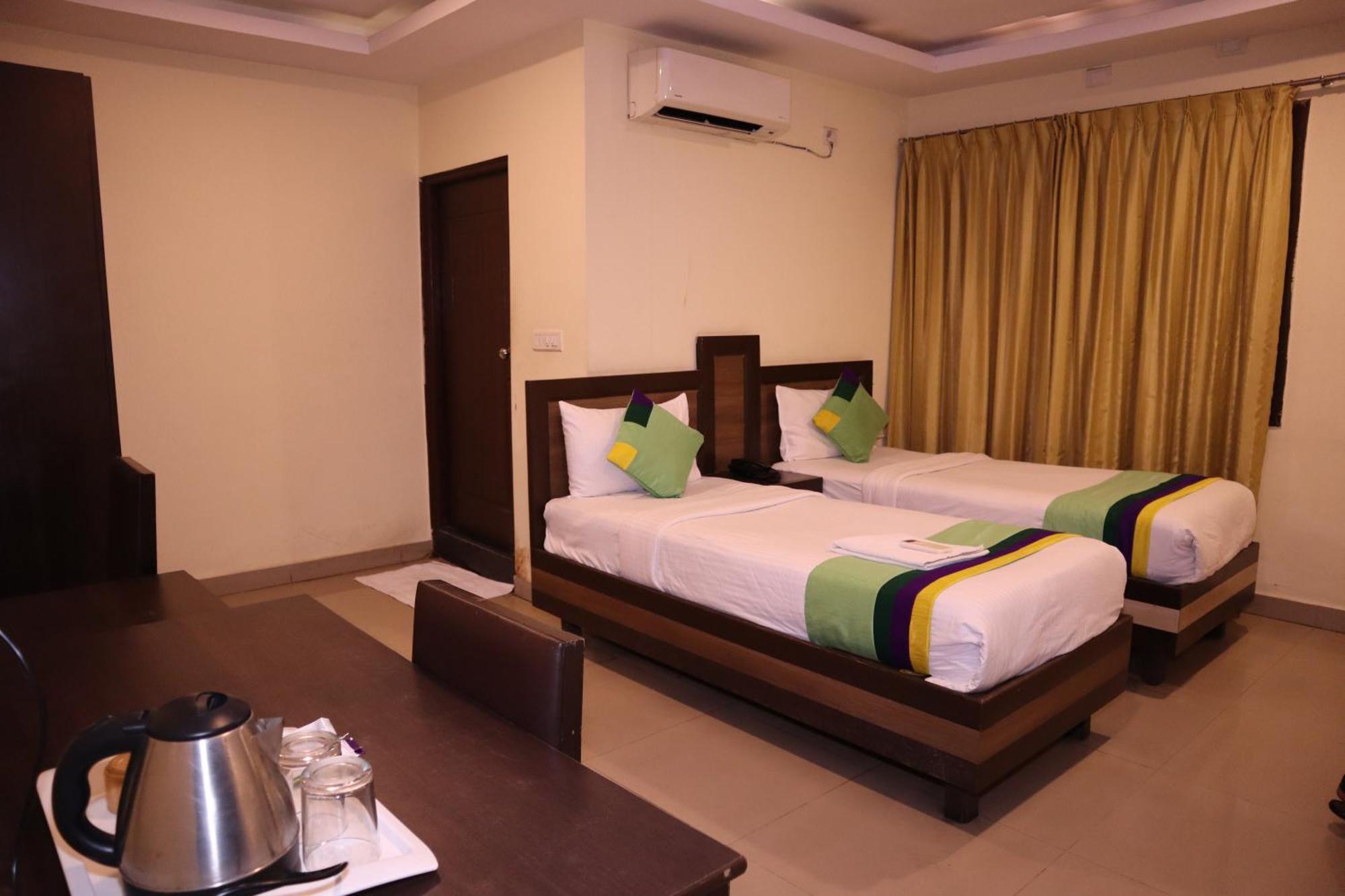 Millennium Plaza Hotel Kammasandra Екстериор снимка